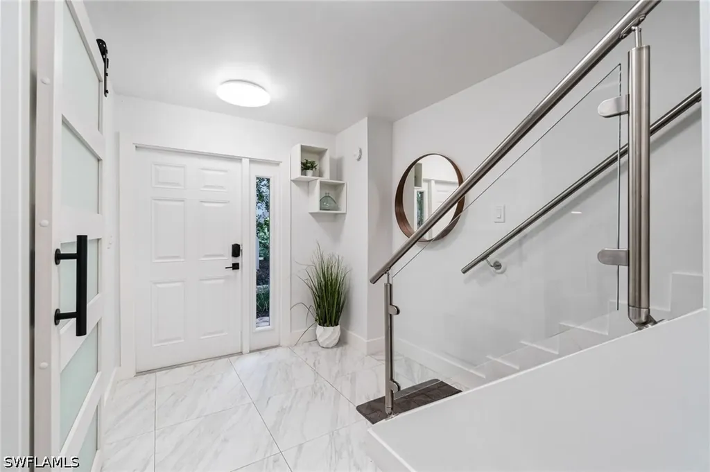 995 9th Avenue S Naples FL 34102