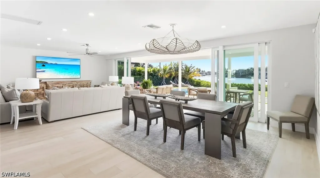 440 Kings Town Drive Naples FL 34102