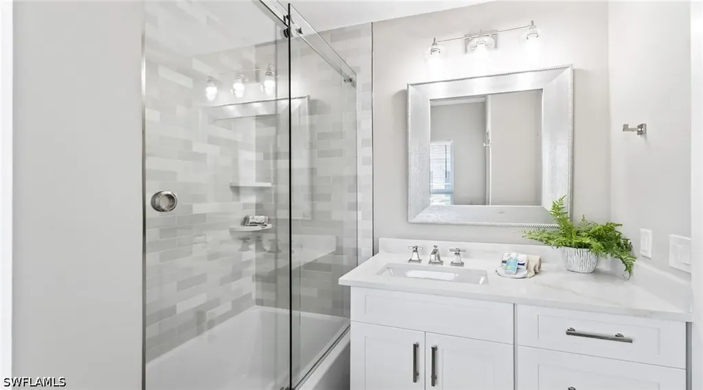 440 Kings Town Drive Naples FL 34102