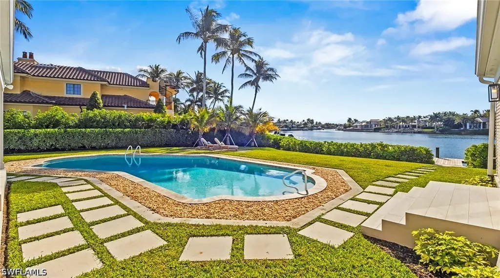 440 Kings Town Drive Naples FL 34102