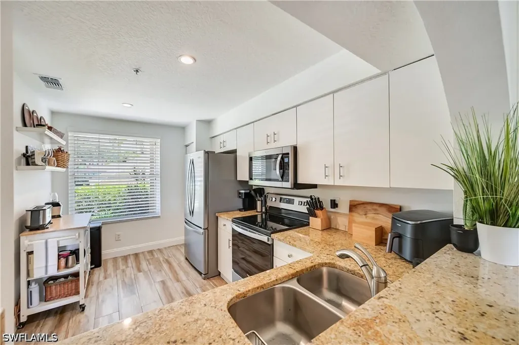 6650 Huntington Lakes Circle Naples FL 34119
