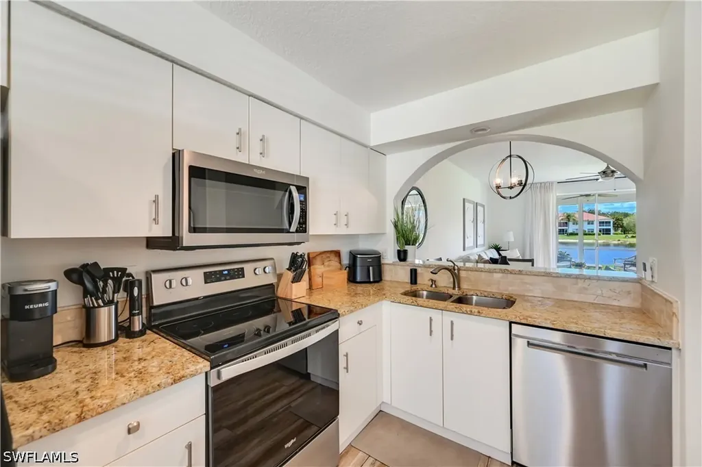 6650 Huntington Lakes Circle Naples FL 34119