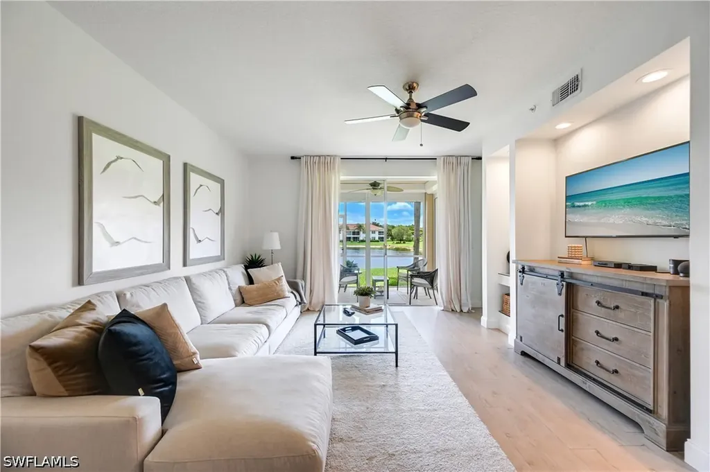 6650 Huntington Lakes Circle Naples FL 34119