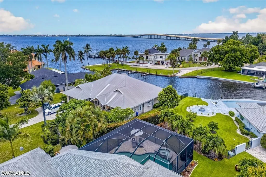 8390 Riviera Avenue Fort Myers FL 33919