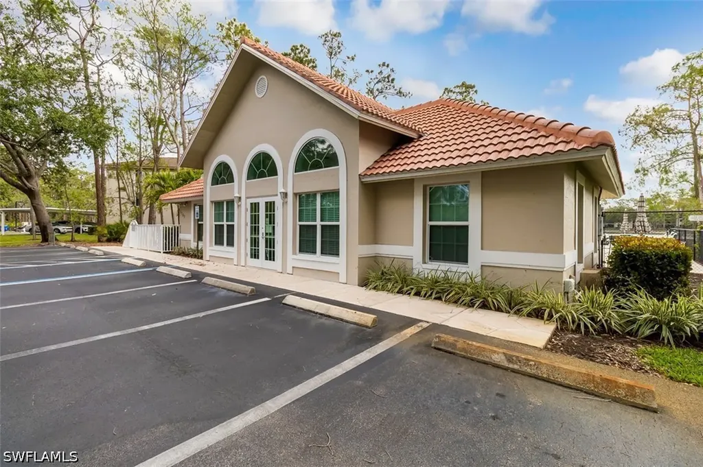 5708 Deauville Circle Naples FL 34112
