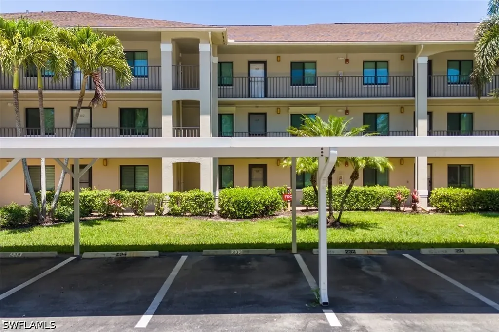 5708 Deauville Circle Naples FL 34112