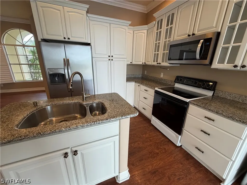 3425 Anton Court Naples FL 34109
