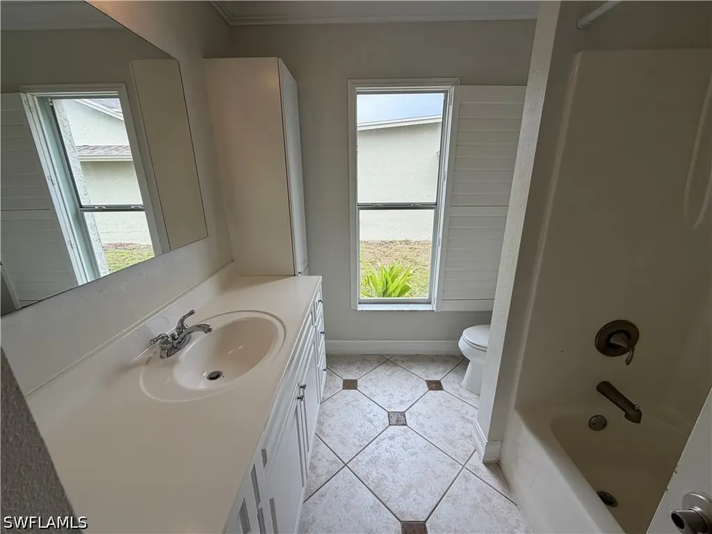 3425 Anton Court Naples FL 34109