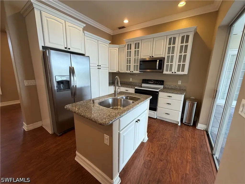 3425 Anton Court Naples FL 34109