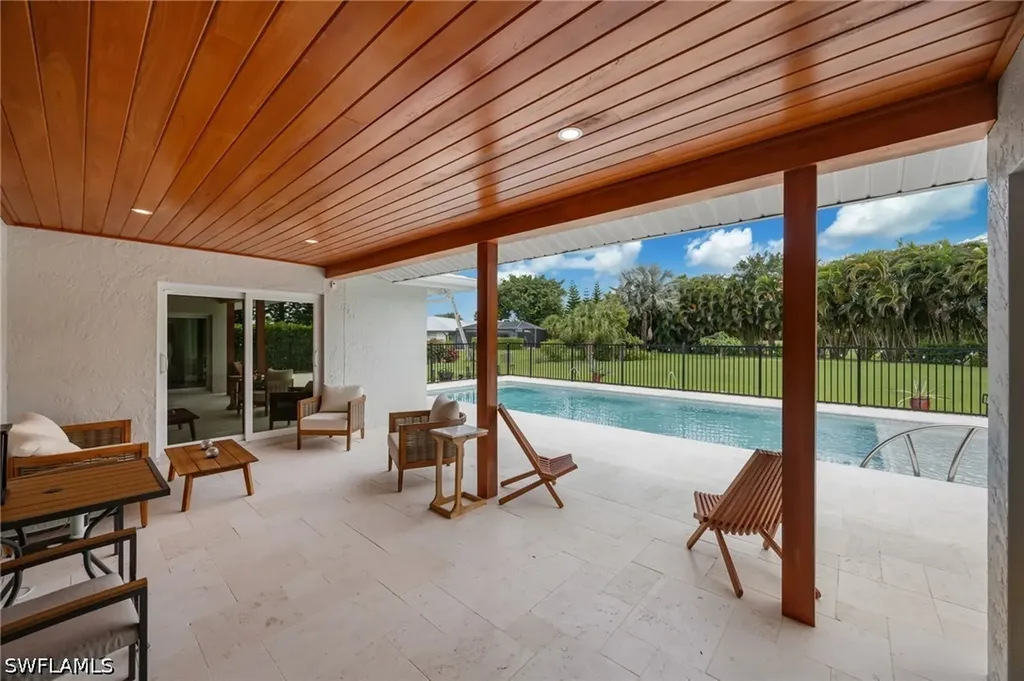 363 Juli Fe Drive Naples FL 34110