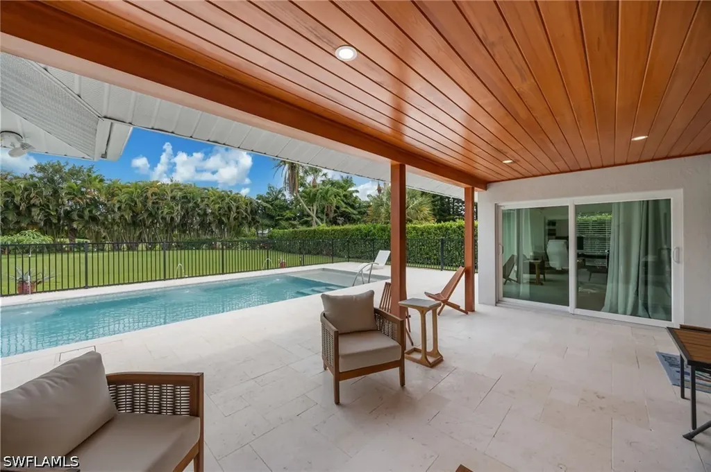 363 Juli Fe Drive Naples FL 34110