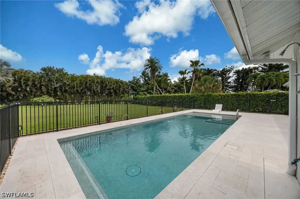 363 Juli Fe Drive Naples FL 34110
