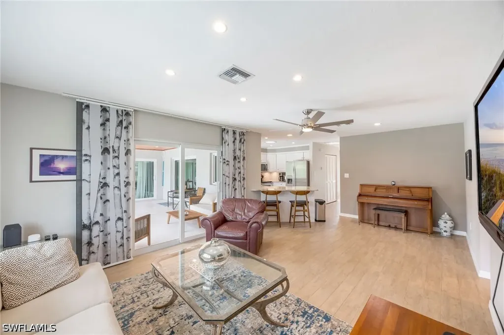 363 Juli Fe Drive Naples FL 34110