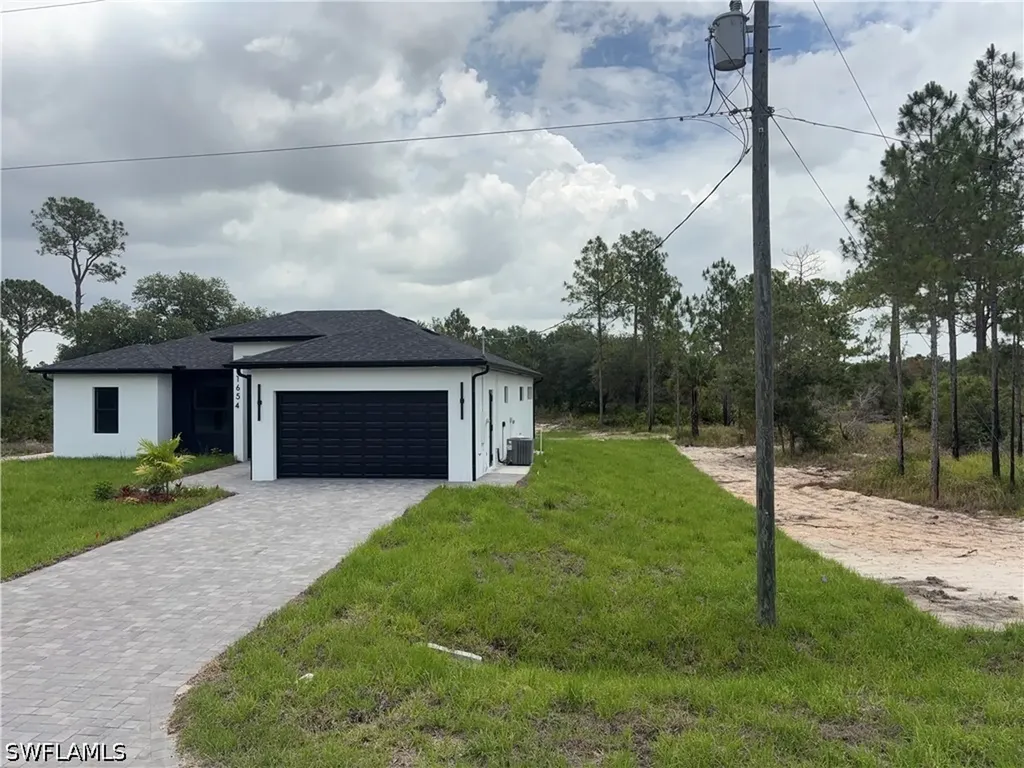 1654 Poinsettia Avenue Lehigh Acres FL 33972