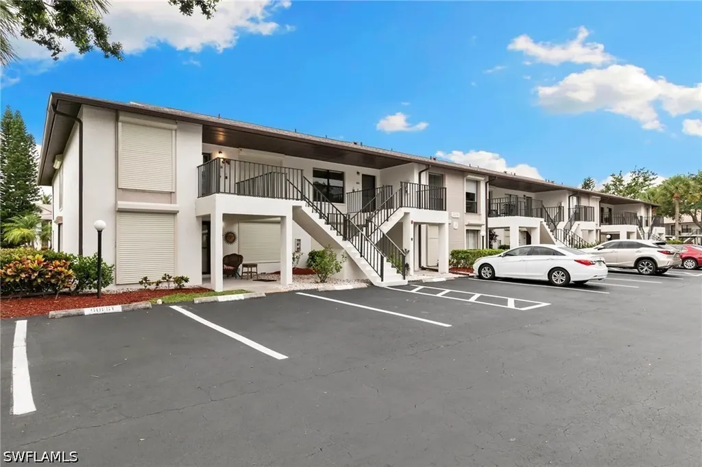 Naples FL, 236 Pebble Beach Circle, Unit A202
