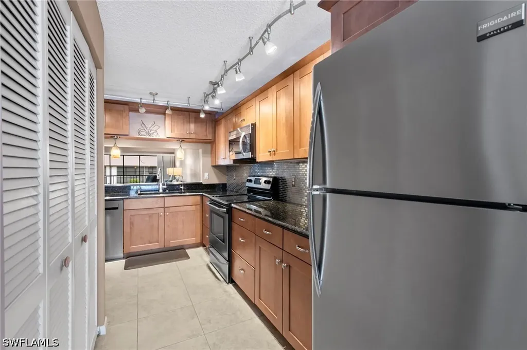 236 Pebble Beach Circle Naples FL 34113