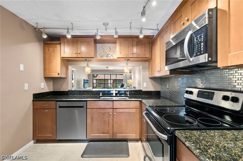 236 Pebble Beach Circle Naples FL 34113