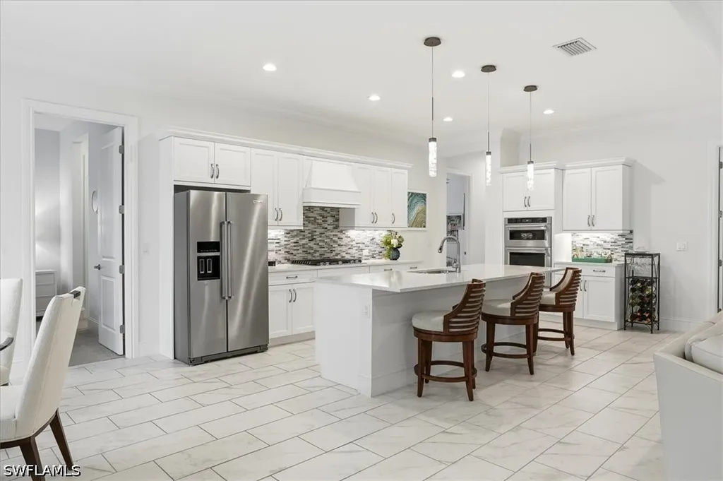 14386 Laguna Springs Lane Naples FL 34114