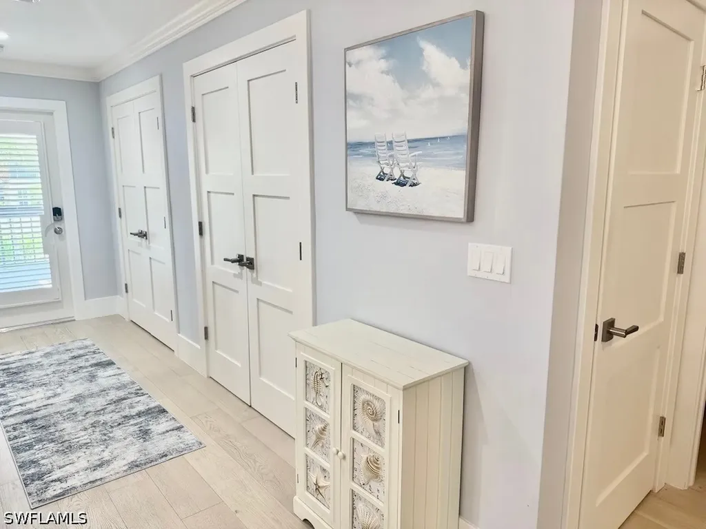 225 5th Avenue S Naples FL 34102