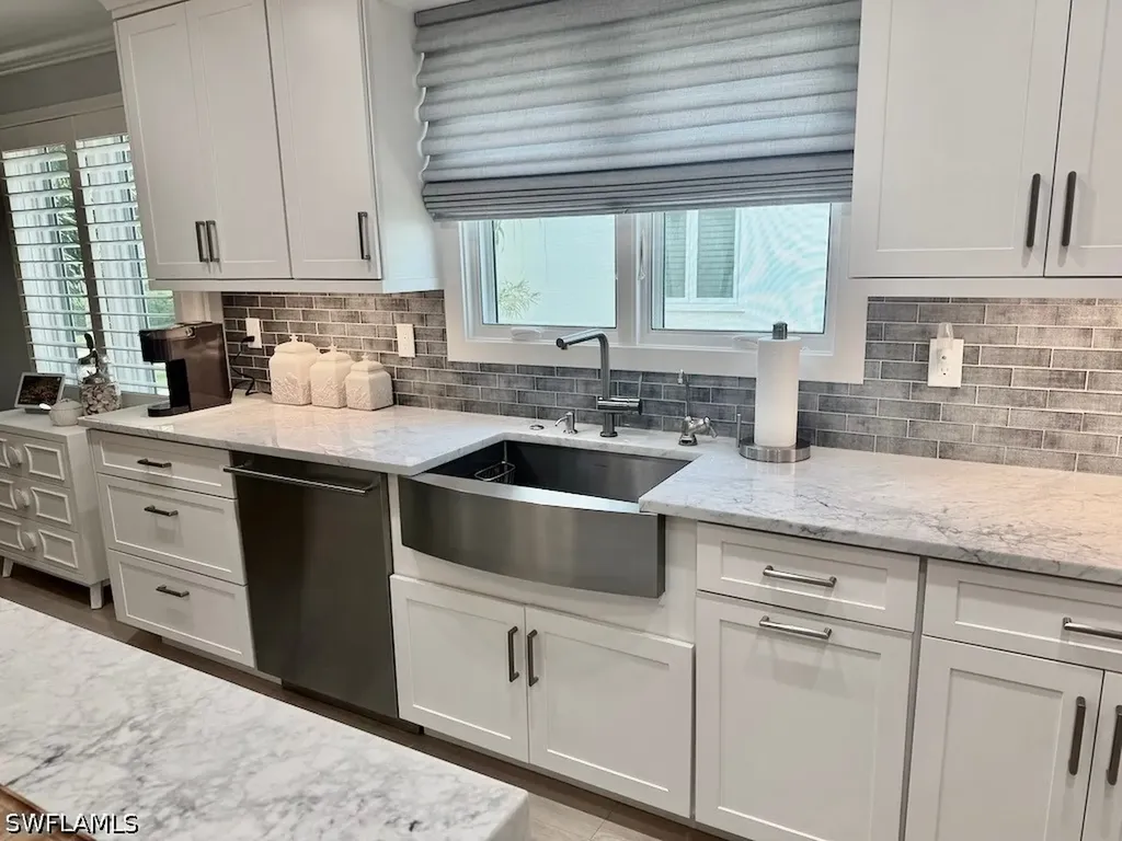 225 5th Avenue S Naples FL 34102