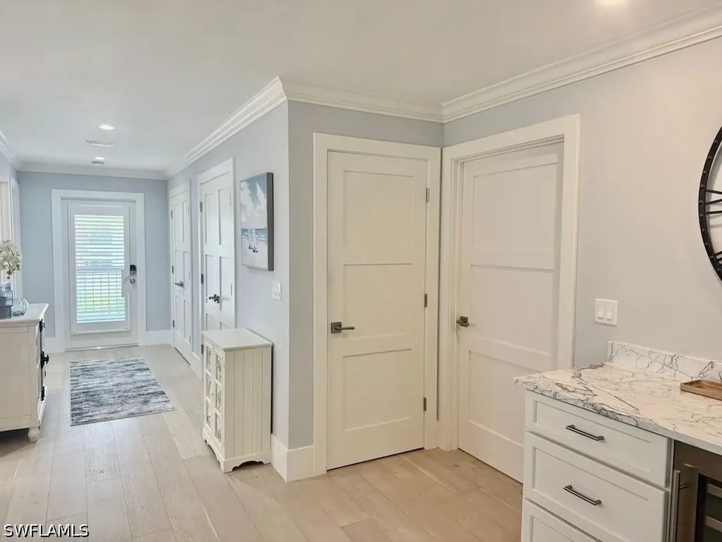 225 5th Avenue S Naples FL 34102