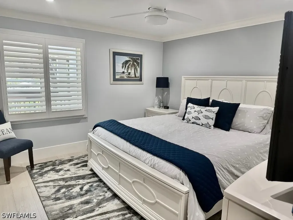 225 5th Avenue S Naples FL 34102