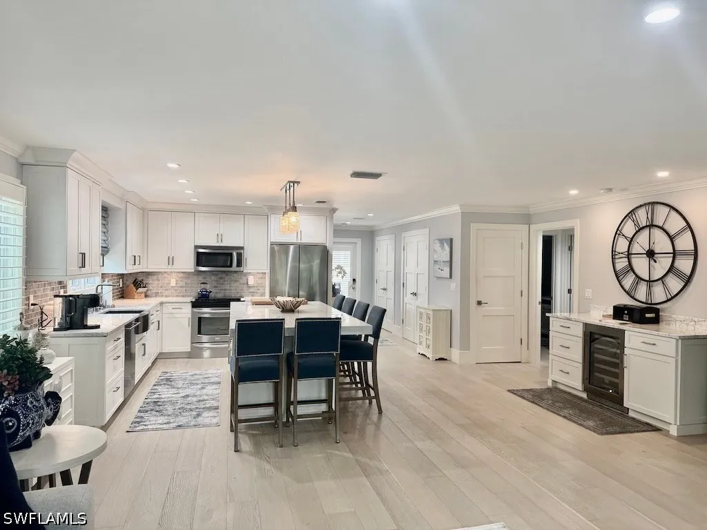 225 5th Avenue S Naples FL 34102