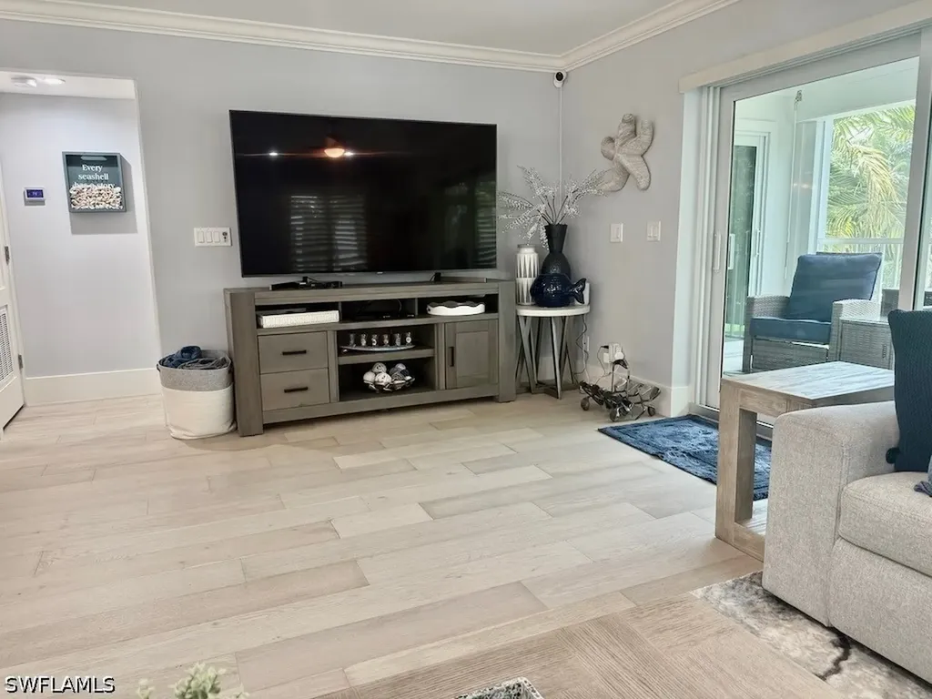 225 5th Avenue S Naples FL 34102