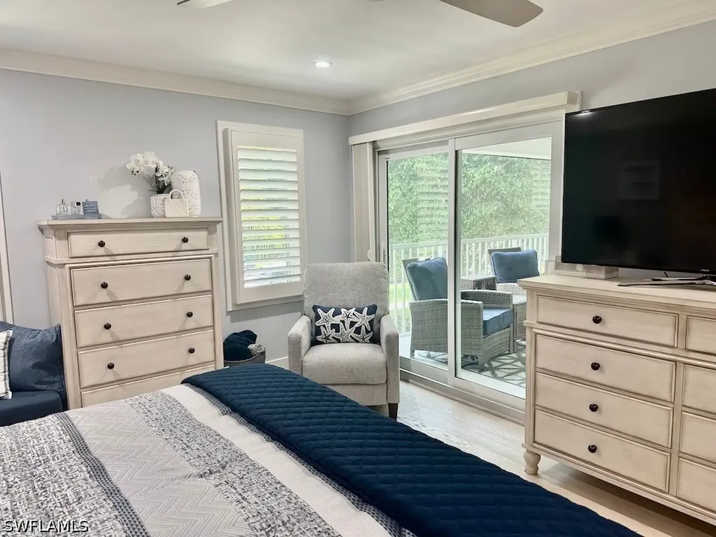 225 5th Avenue S Naples FL 34102