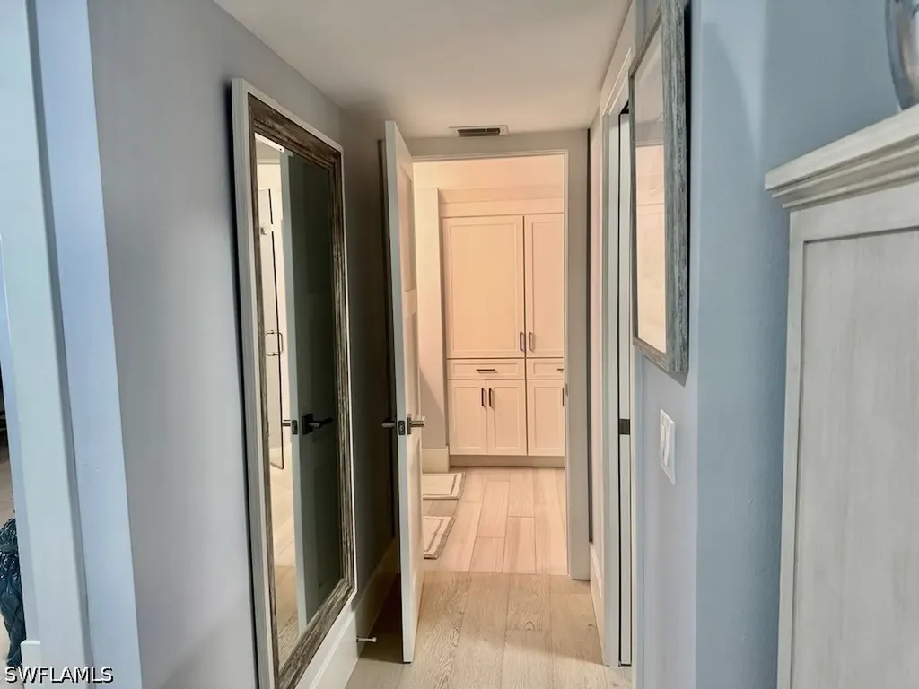225 5th Avenue S Naples FL 34102