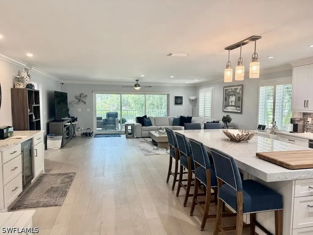 225 5th Avenue S Naples FL 34102