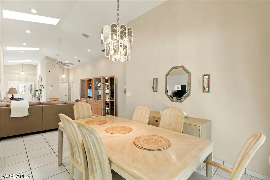 526 100th Avenue N Naples FL 34108