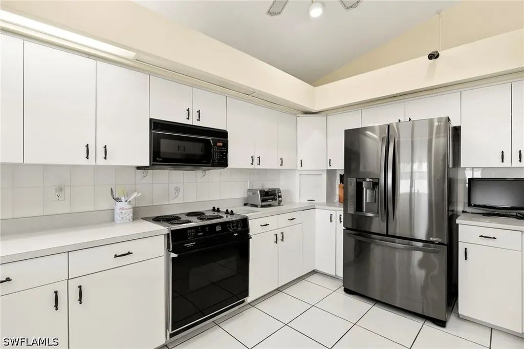 526 100th Avenue N Naples FL 34108