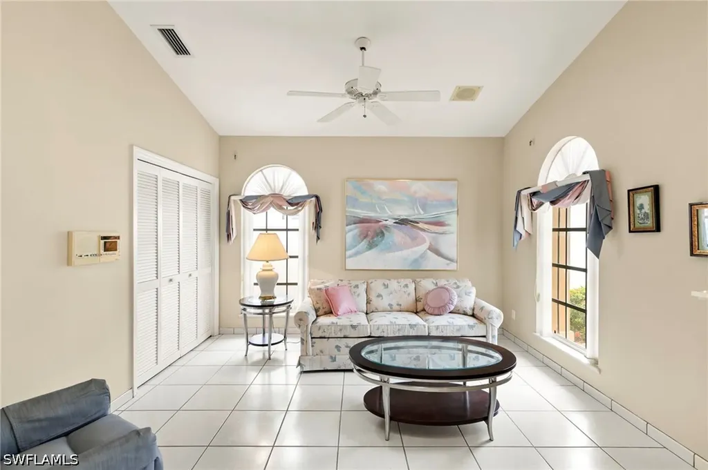 526 100th Avenue N Naples FL 34108