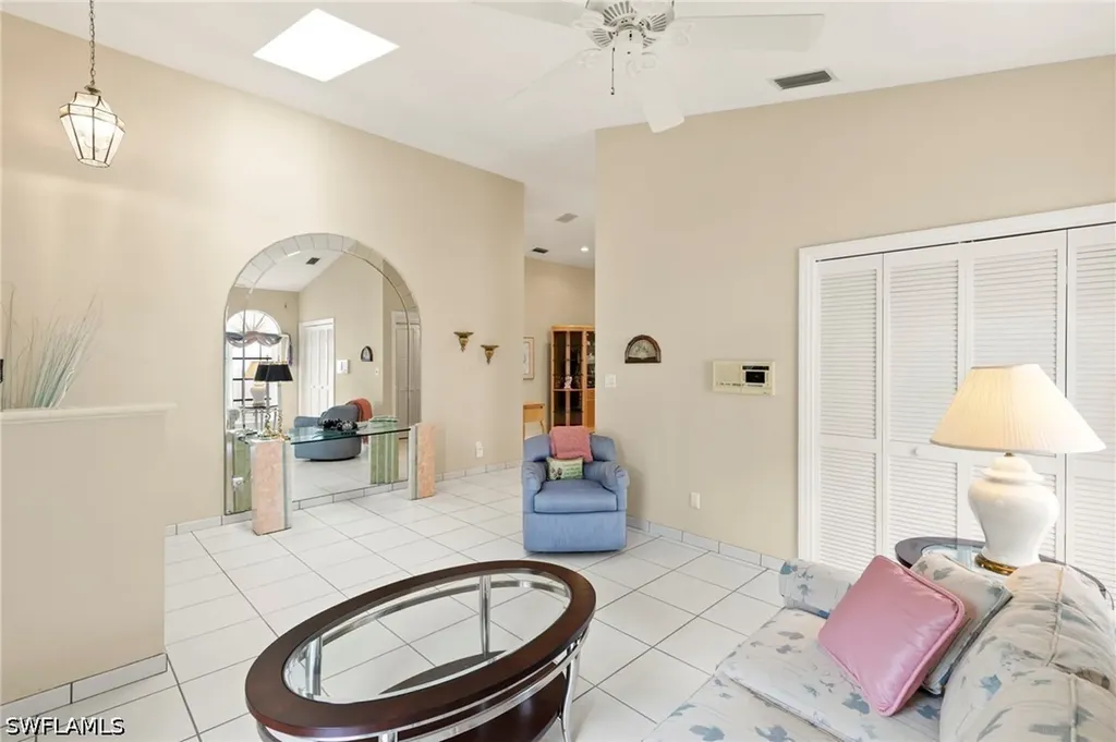526 100th Avenue N Naples FL 34108