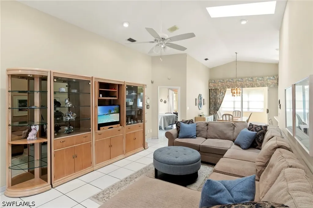 526 100th Avenue N Naples FL 34108