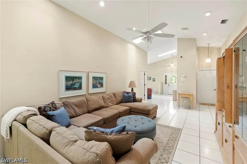 526 100th Avenue N Naples FL 34108