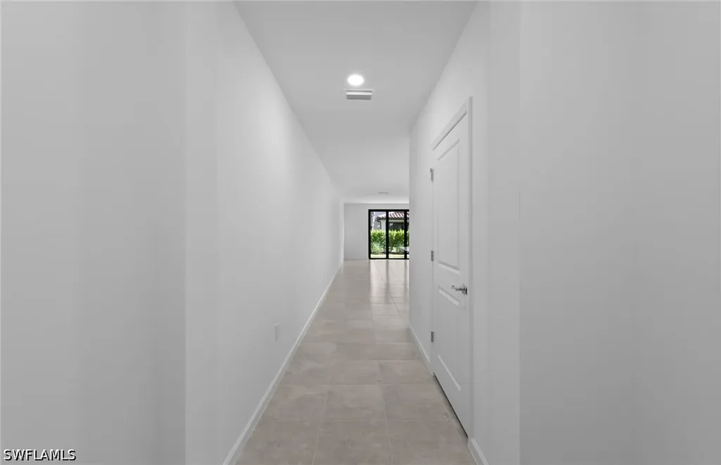 1552 Lake Jessup Circle Cape Coral FL 33909