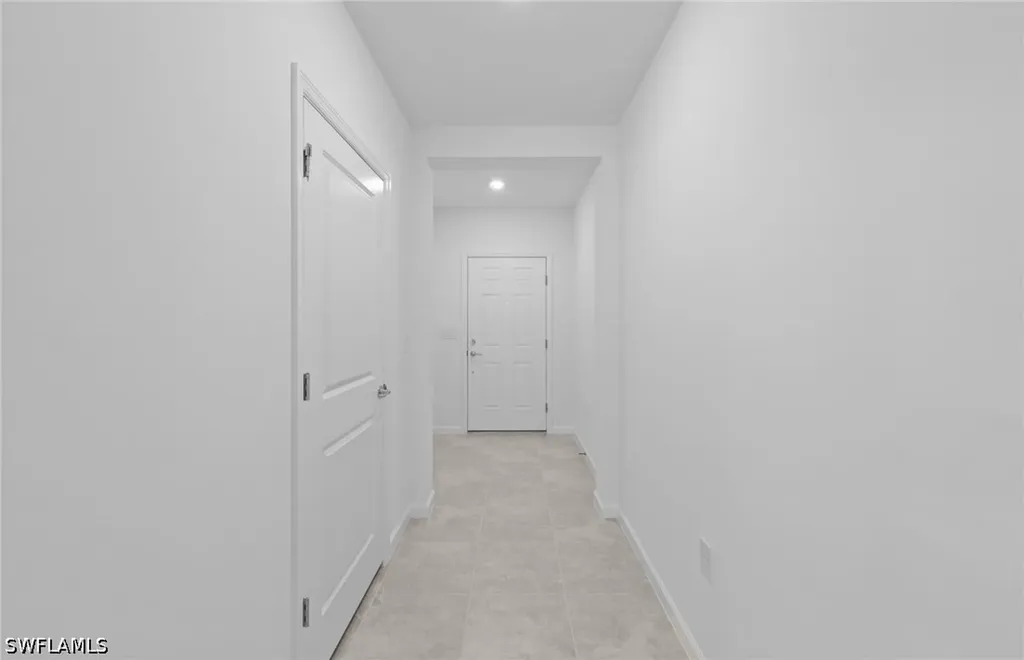1552 Lake Jessup Circle Cape Coral FL 33909