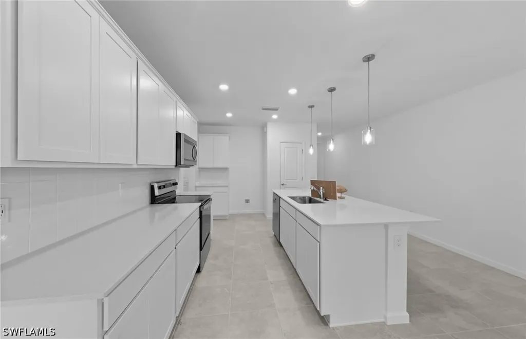1552 Lake Jessup Circle Cape Coral FL 33909
