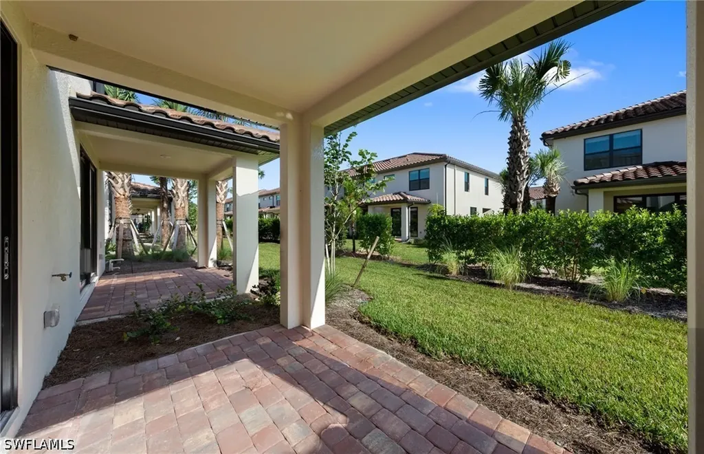 1552 Lake Jessup Circle Cape Coral FL 33909