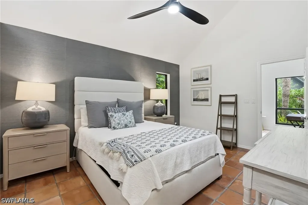 1245 Solana Road Naples FL 34103