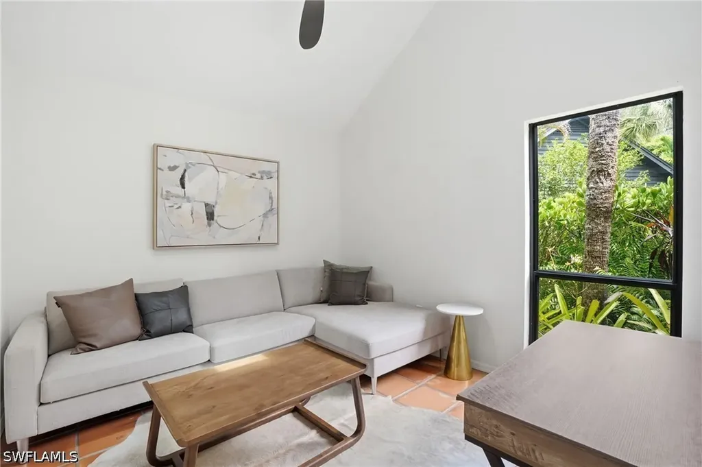 1245 Solana Road Naples FL 34103