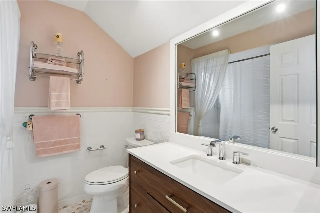 1245 Solana Road Naples FL 34103