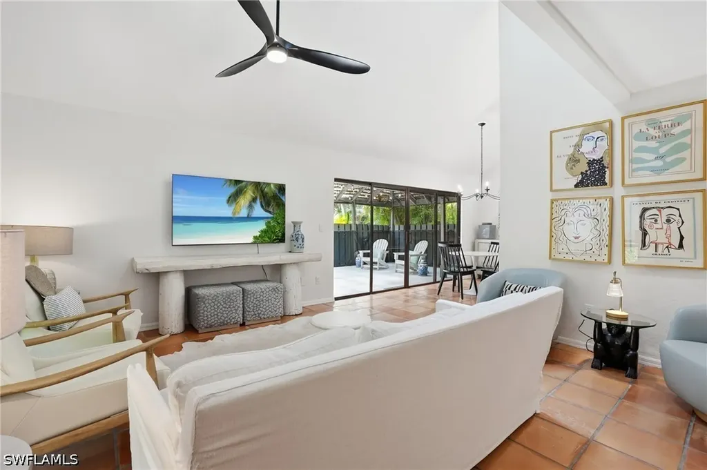 1245 Solana Road Naples FL 34103