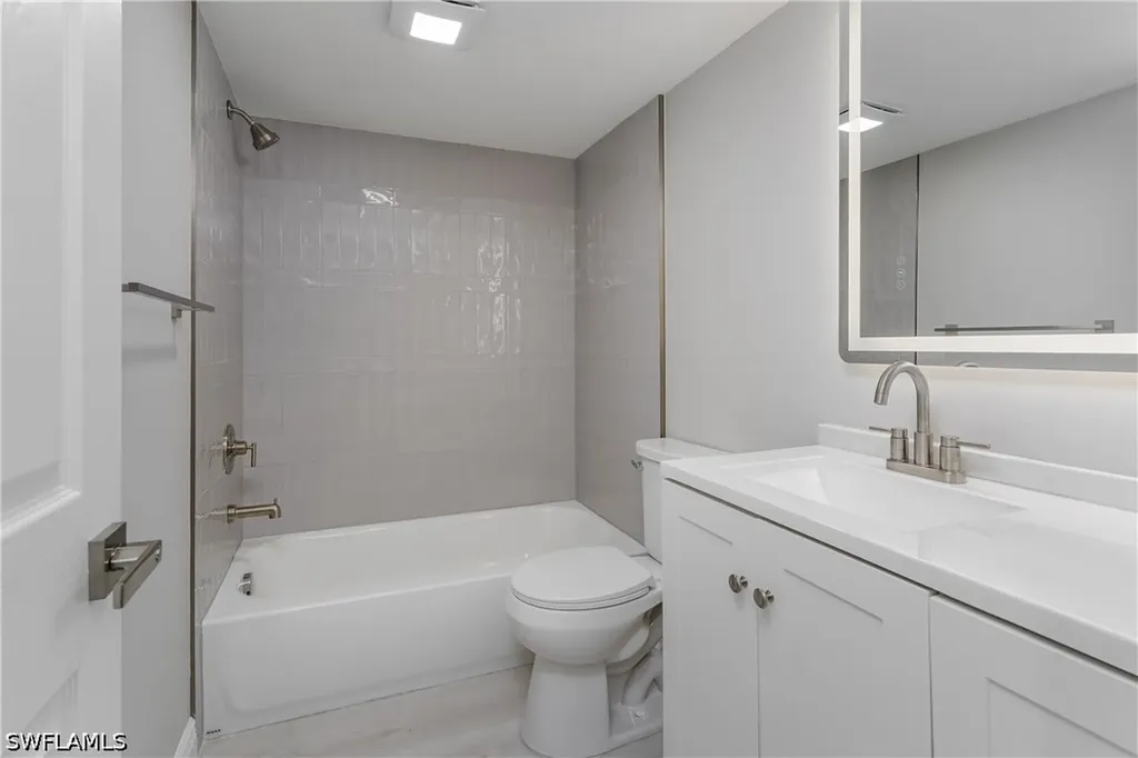 5419 Rattlesnake Hammock Road Naples FL 34113