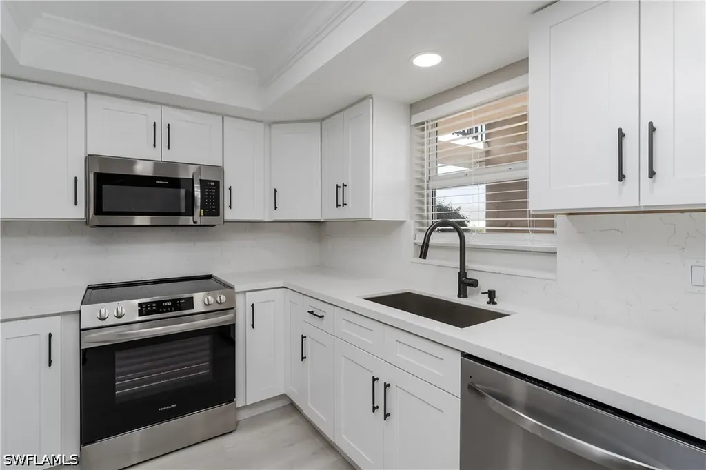 5419 Rattlesnake Hammock Road Naples FL 34113
