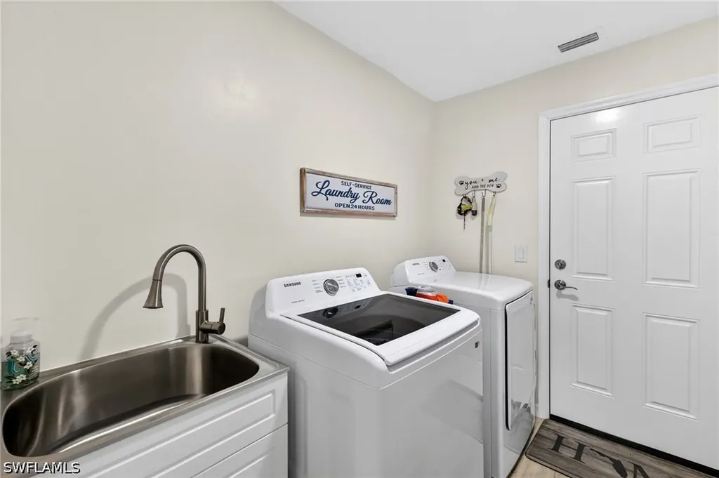 2206 NW 26th Street Cape Coral FL 33993