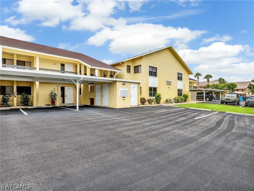 1112 SW 48th Terrace Cape Coral FL 33914