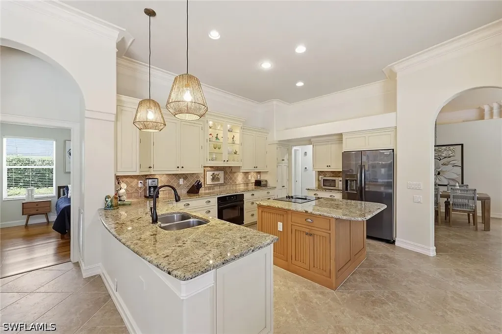 13360 Bridgeford Avenue Bonita Springs FL 34135